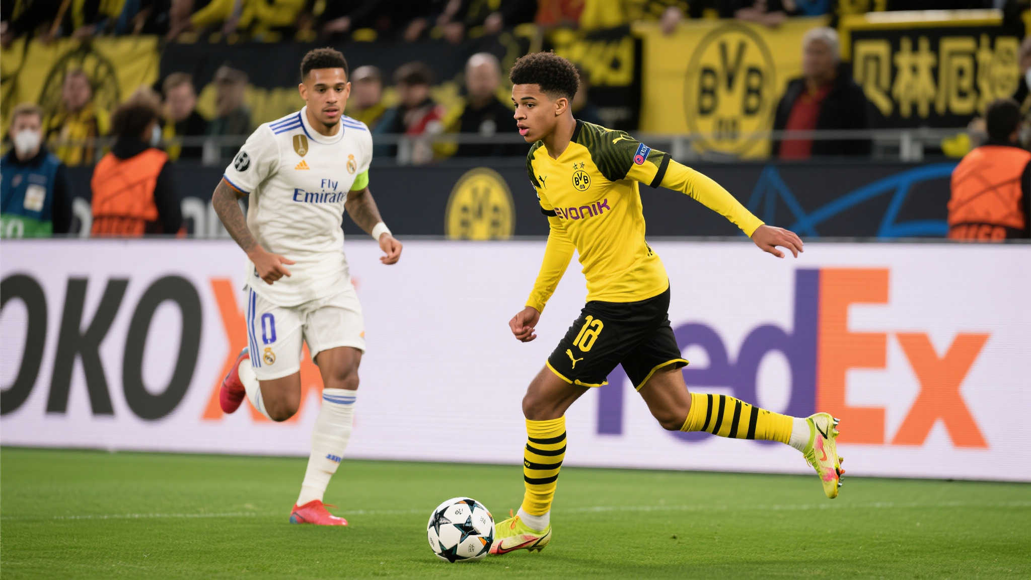 首秀破门!乔布·贝林厄姆首次首发为多特建功 首秀破门!乔布·贝林厄姆首次首发为多特建功